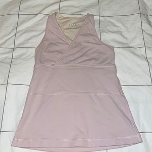 Size 2 Lululemon top. EUC light pink